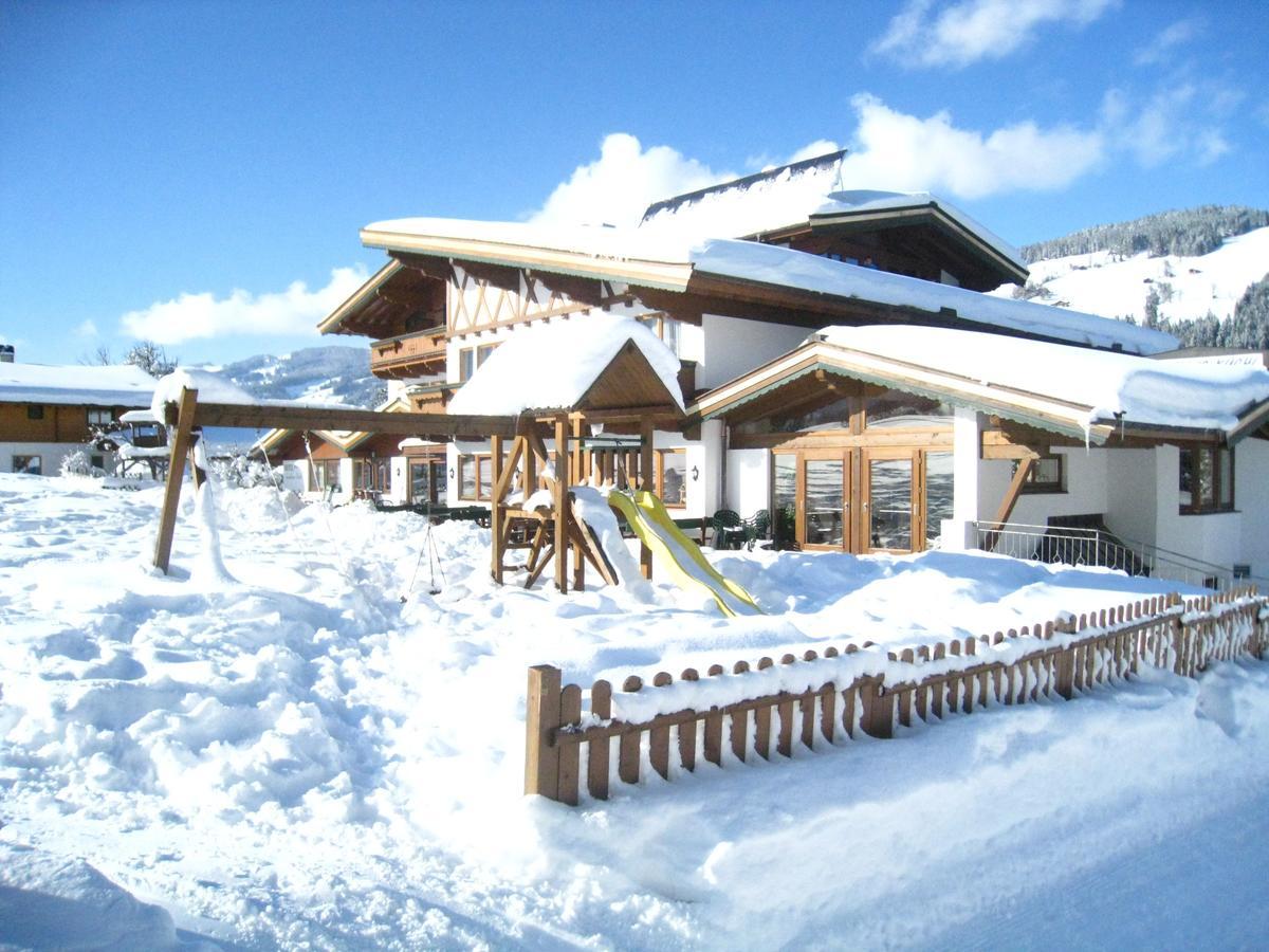 Alpenhotel Landhaus Kuechl Kirchberg in Tirol Exteriör bild